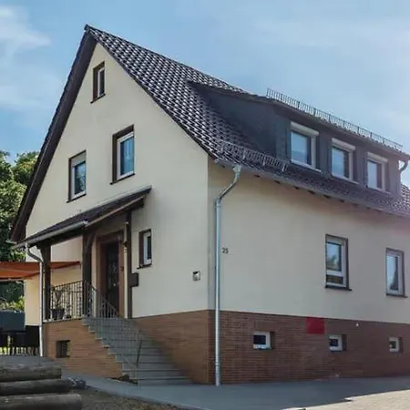 Grosses Ferienhaus - Garten & Grill - 2 Baeder - 8 Gaeste 度假居